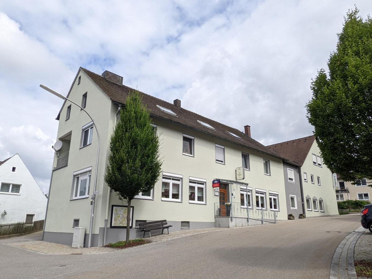 Hotel Zum Schwarzen Baeren Vohenstrauss Exteriér fotografie