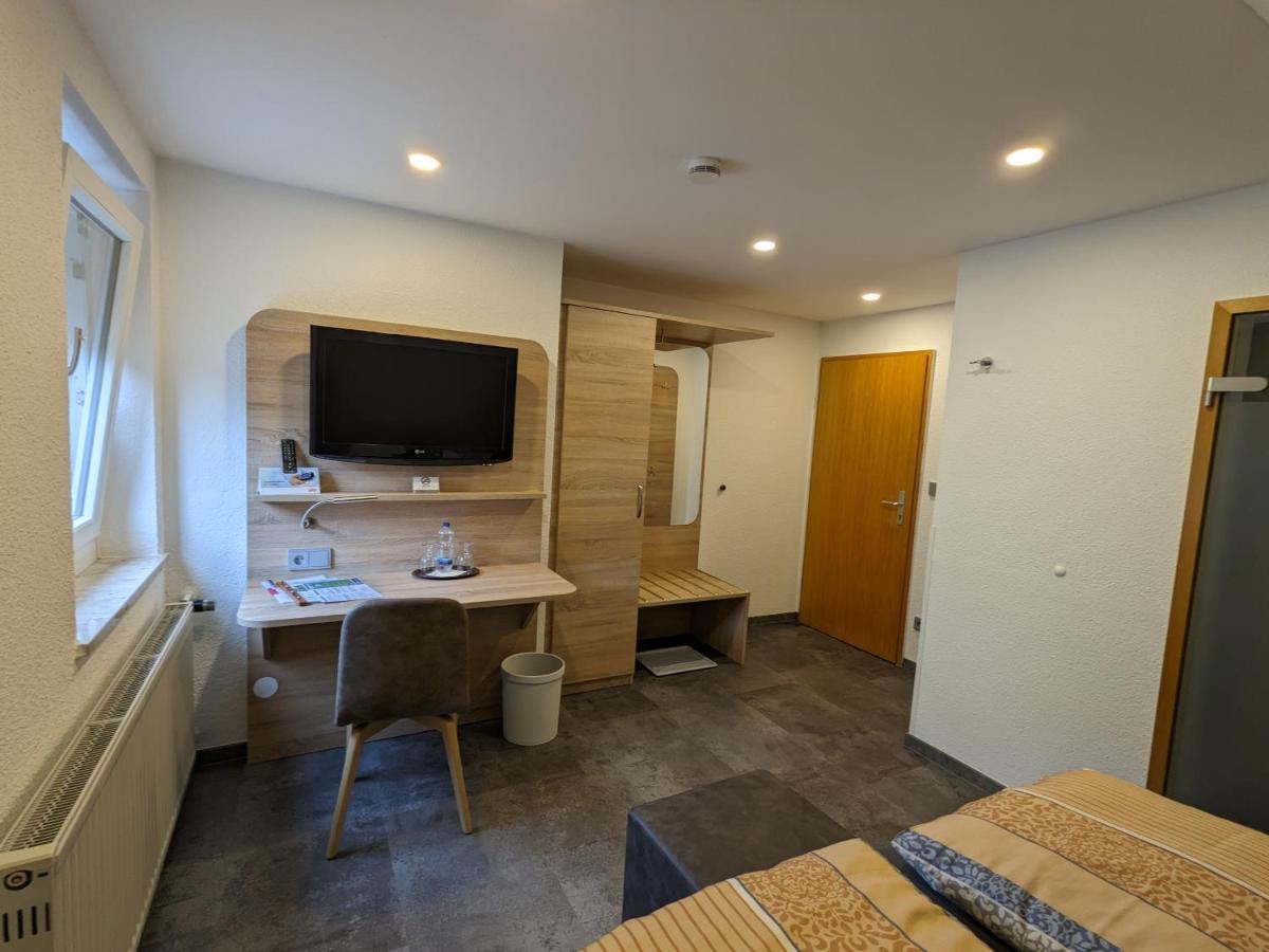 Hotel Zum Schwarzen Baeren Vohenstrauss Exteriér fotografie
