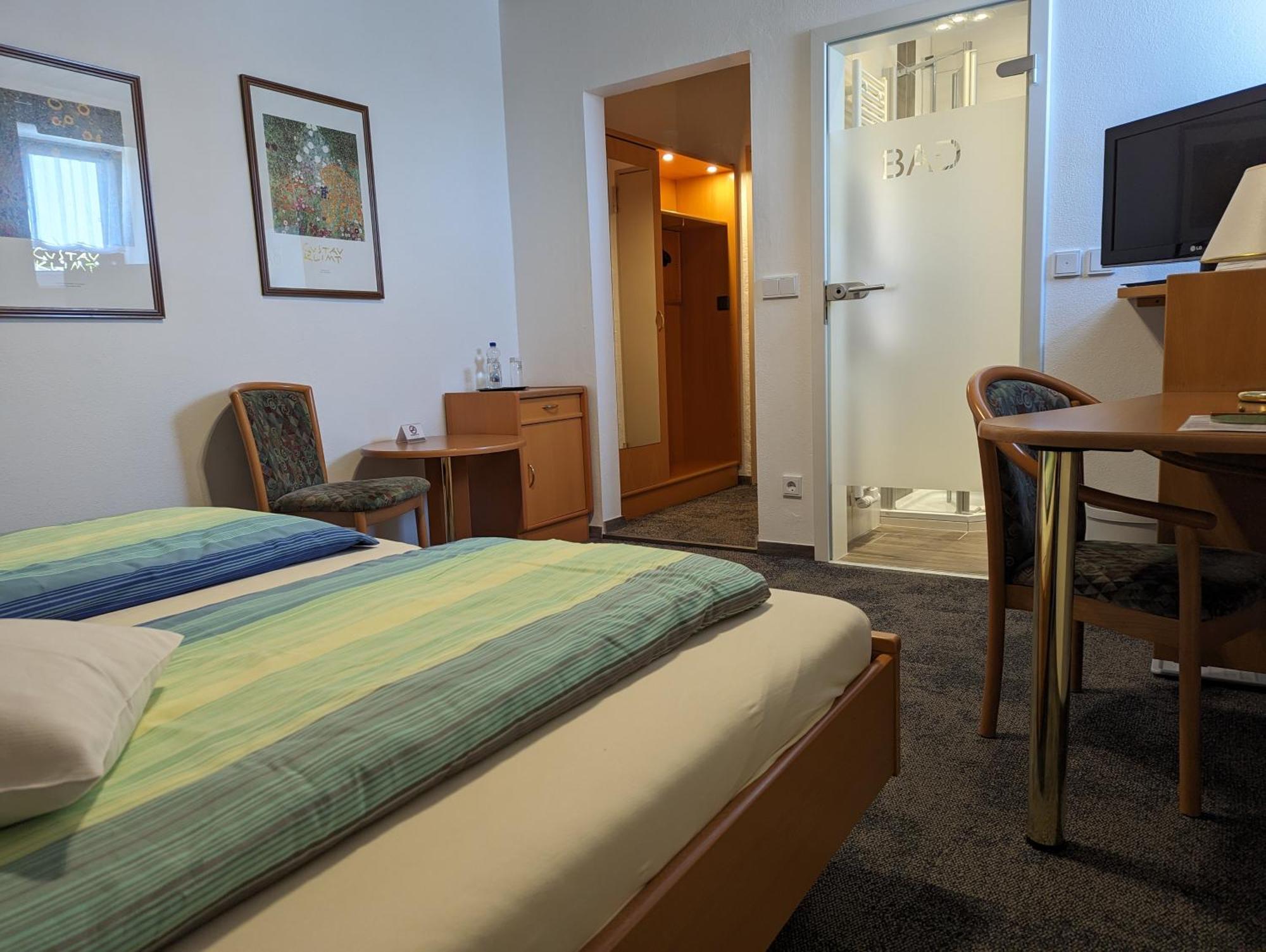 Hotel Zum Schwarzen Baeren Vohenstrauss Exteriér fotografie
