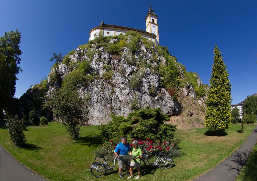 Hotel Zum Schwarzen Baeren Vohenstrauss Exteriér fotografie