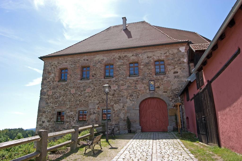 Hotel Zum Schwarzen Baeren Vohenstrauss Exteriér fotografie