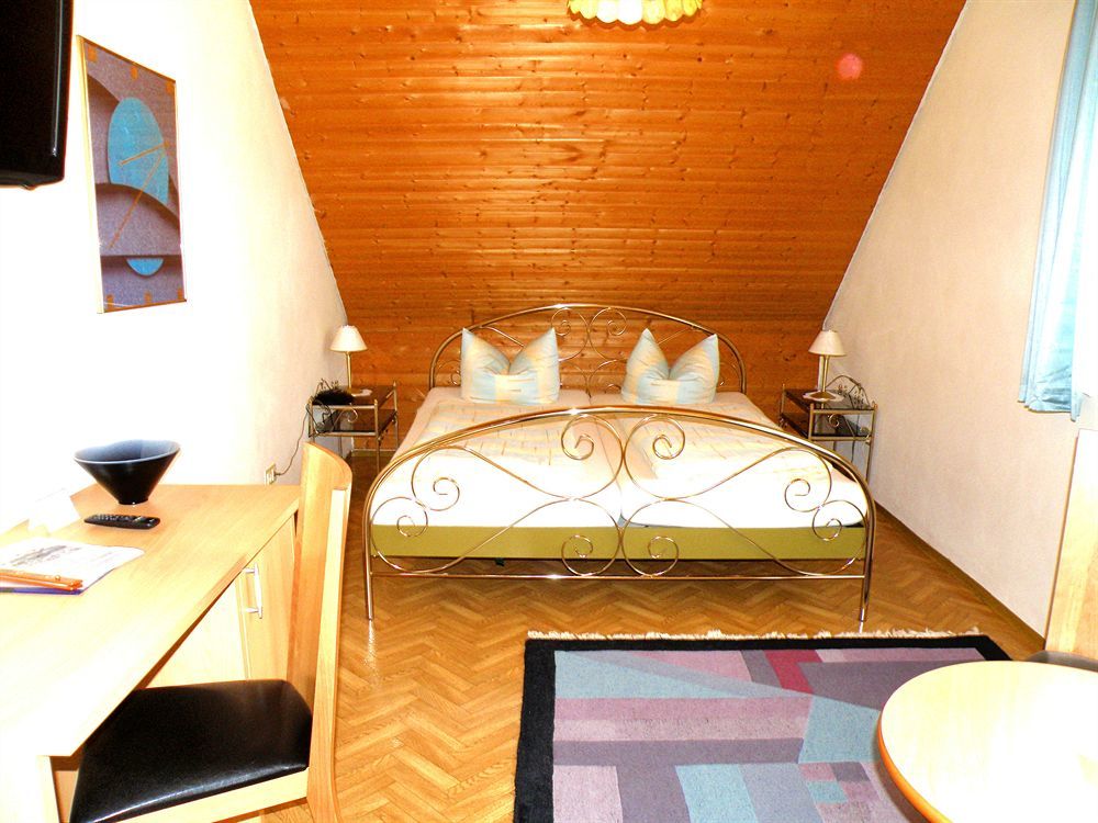 Hotel Zum Schwarzen Baeren Vohenstrauss Exteriér fotografie